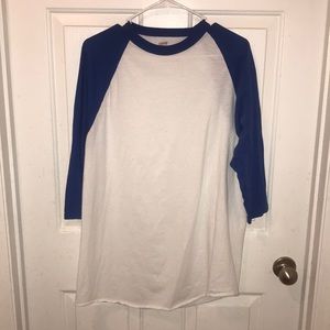 Baseball tee